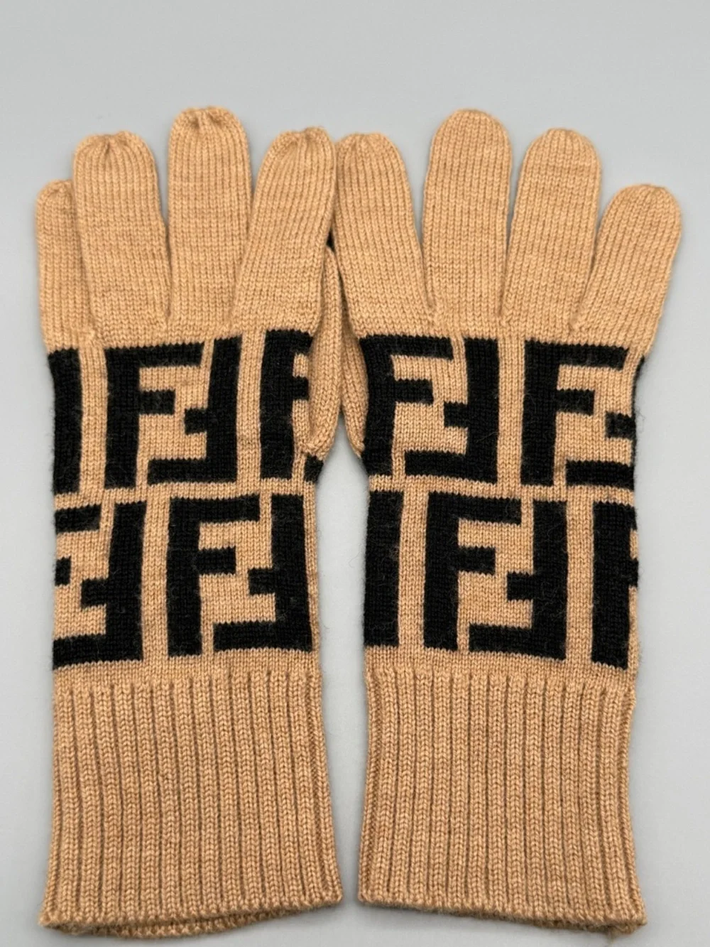 Fendi ZUCCA Knit Gloves